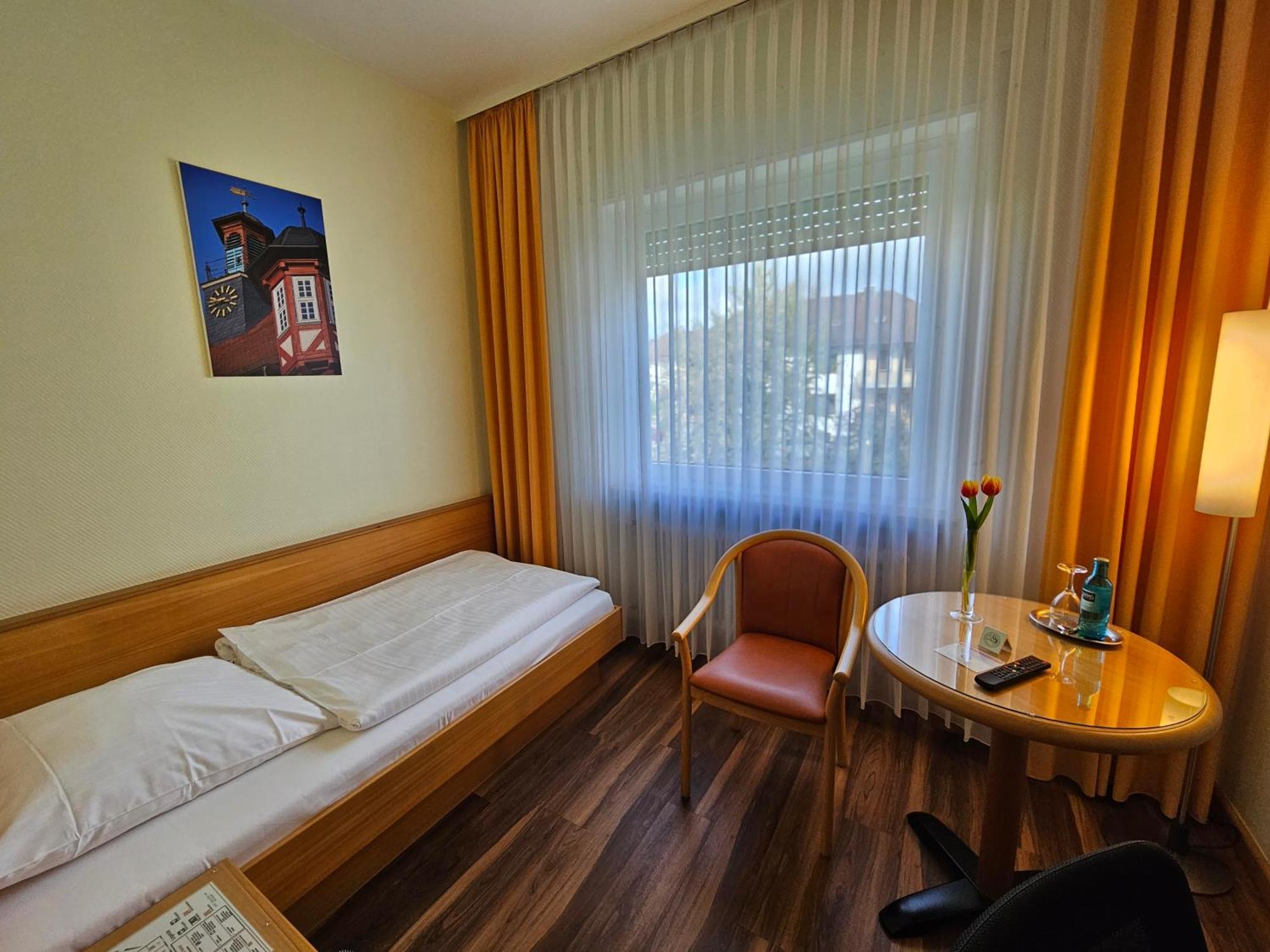 Hotel Hessischer Hof Melsungen Esterno foto